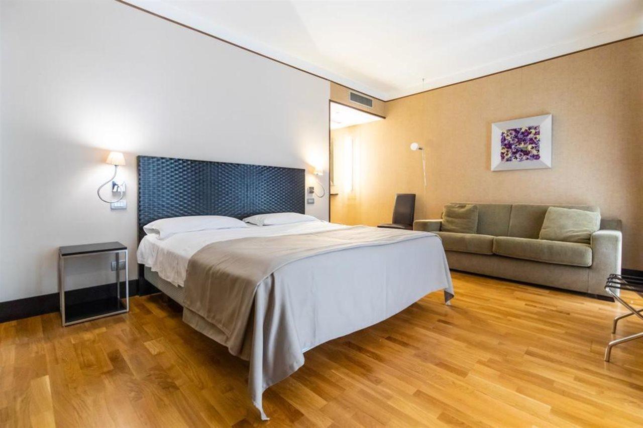 Mh Design Hotel Napoli Esterno foto