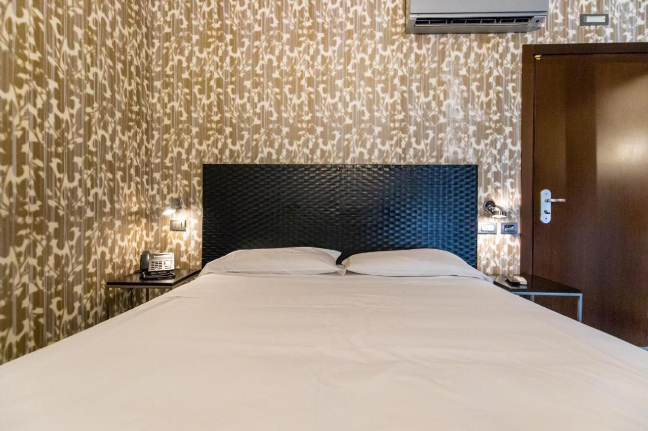 Mh Design Hotel Napoli Esterno foto